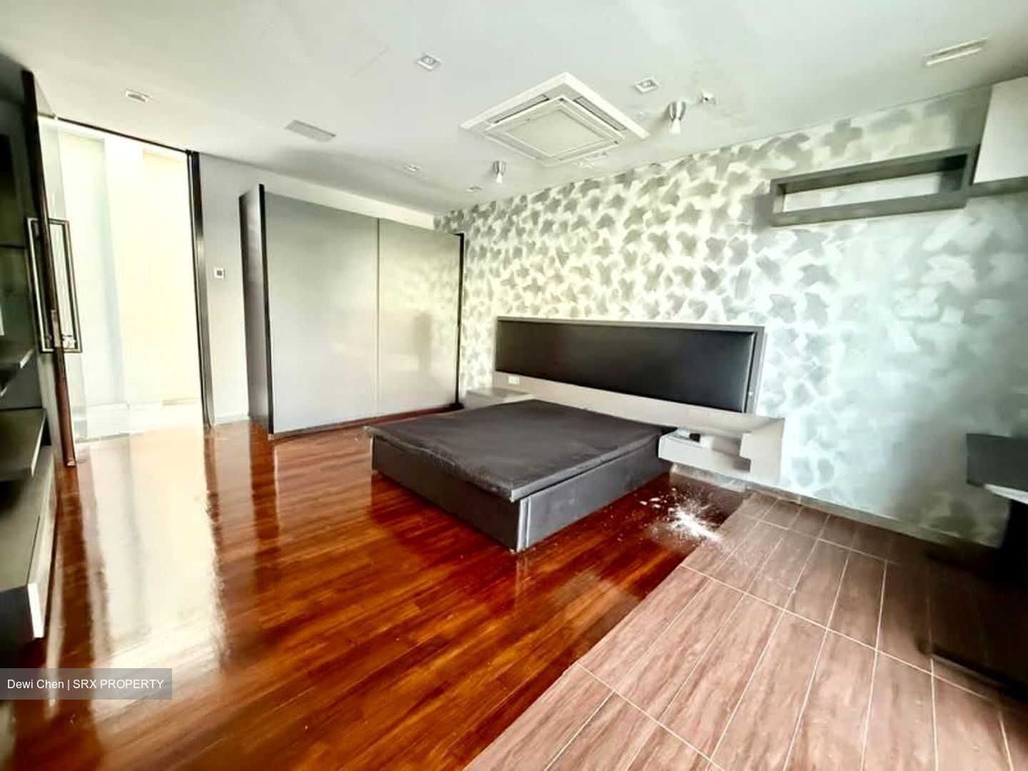 Kasara (D4), Detached #527079351